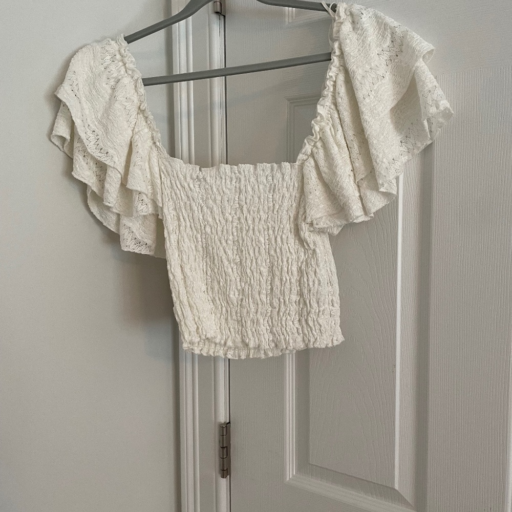 ZARA TEXTURED RUFFLED TOP NWT